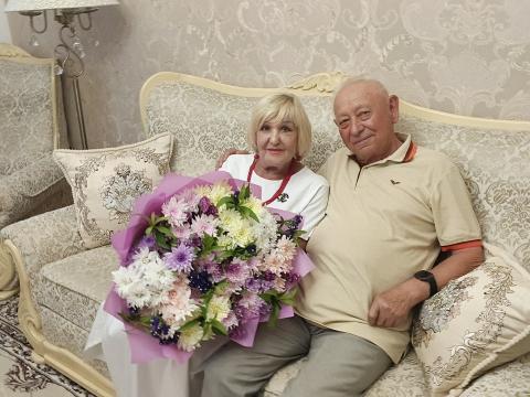 Две истории любви, две крепости: в черноморском чествовали  «золотых» и «бриллиантовых» юбиляров