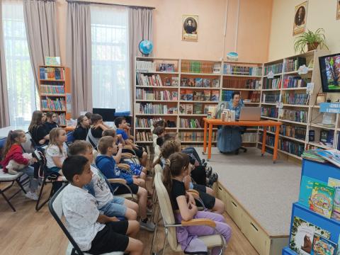 Пушкинские сказки и вдохновение:  в детской библиотеке прошёл праздник, посвящённый великому поэту