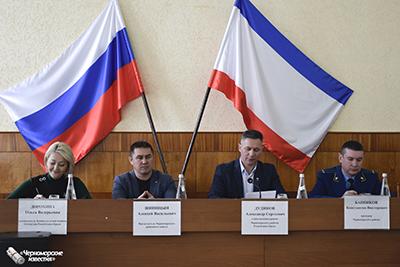 Меры поддержки участников СВО  и членов их семей  обсудили за круглым столом